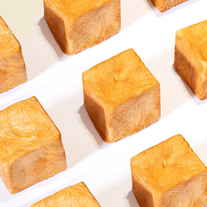 Raw toast shredded bread 70 g/bag milk flavor non-sandwich meal cake casual snack wholesale one-piece delivery