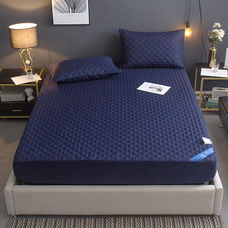 Foreign trade waterproof quilted bedspread solid color thickened Simmons mattress cover non-slip protective cover urine-proof bedspread wholesale