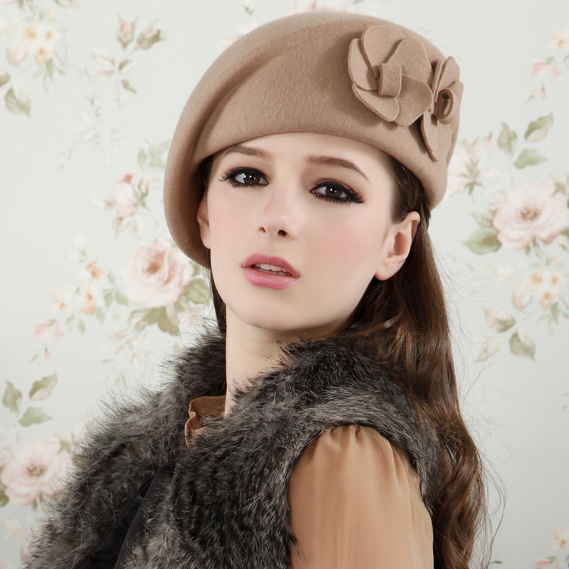 New Korean version of wool hat European and American British double flower winter hat berets Yiwu hat wholesale