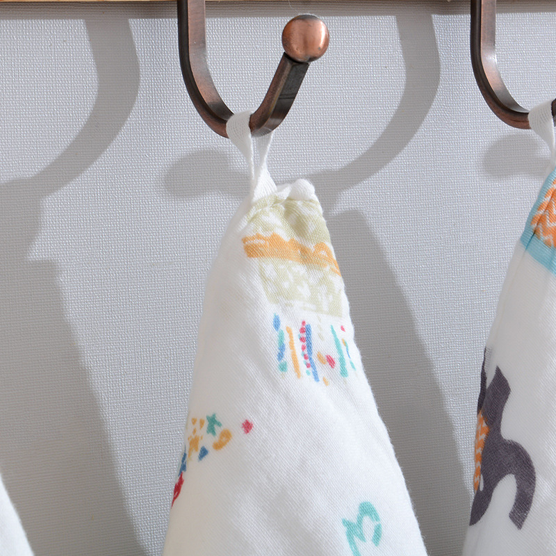 Six layers of 25x 25cm pure cotton A gauze small square towel baby towel absorbent children's treasure face handkerchief milk towel
