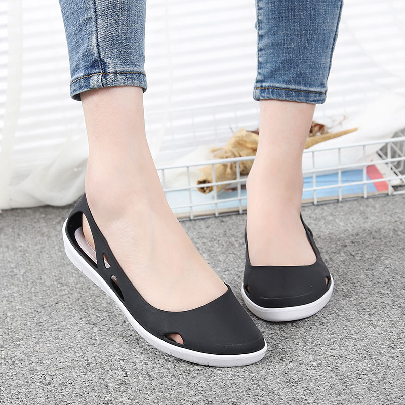Pointed Toe Sandals 2023 New Plastic Beach Toe Sandals Summer Fairy Style Casual Flat Low Top Hole Shoes