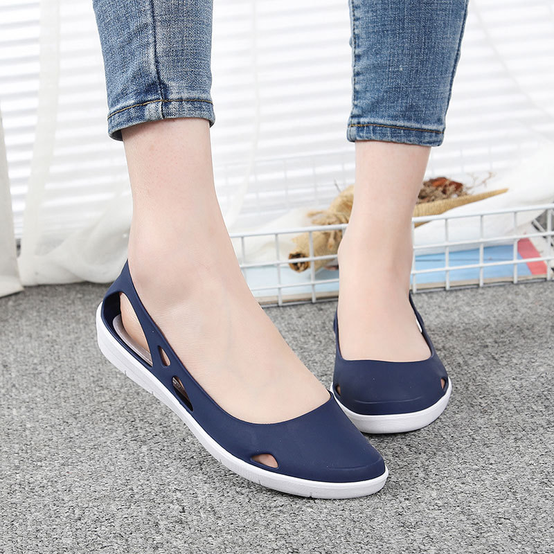 Pointed Toe Sandals 2023 New Plastic Beach Toe Sandals Summer Fairy Style Casual Flat Low Top Hole Shoes