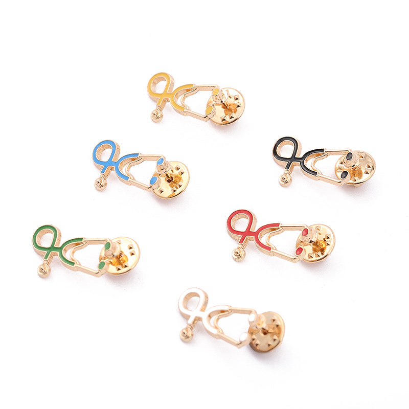 WISH Cross-border Explosions Cartoon Brooch Wholesale Creative Joker Doctor Stethoscope Brooch Jewelry European and American Jewelry