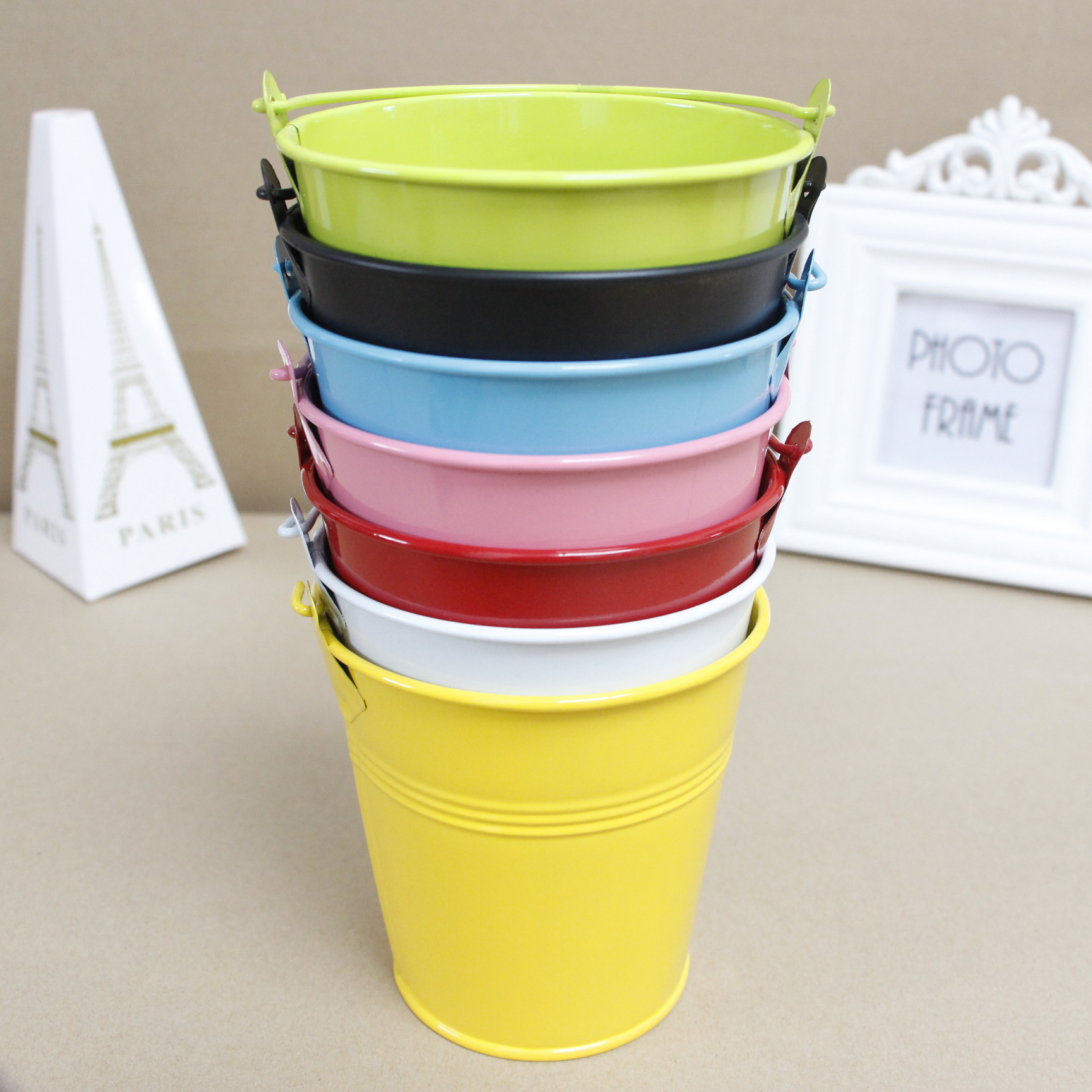 Factory candy color small iron bucket wholesale creative fleshy tin flower pot children's portable bucket Mini small iron bucket