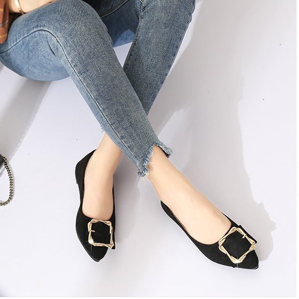 Square buckle single-layer shoes women 2023 spring new shallow mouth pointed low heel mom casual ladle shoes Bean shoes women Wholesale
