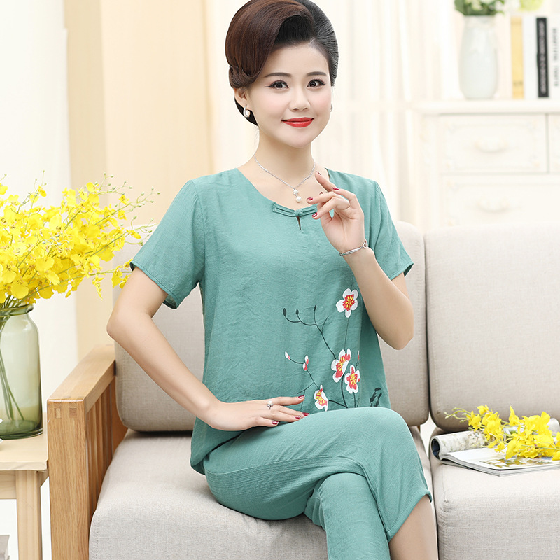 Middle-aged and elderly short-sleeved suit women's summer thin cotton and linen mom pajamas two pieces suit women's homewear can be worn outside