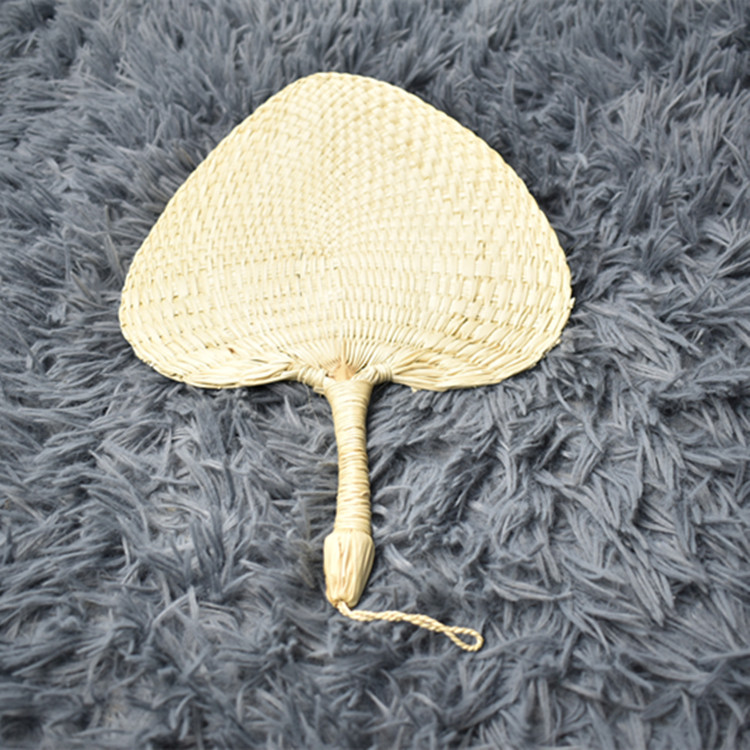 Yuji Pu Fan handmade woven old-fashioned Pu Fan summer Pu fan palm leaf banana fan mosquito repellent cool
