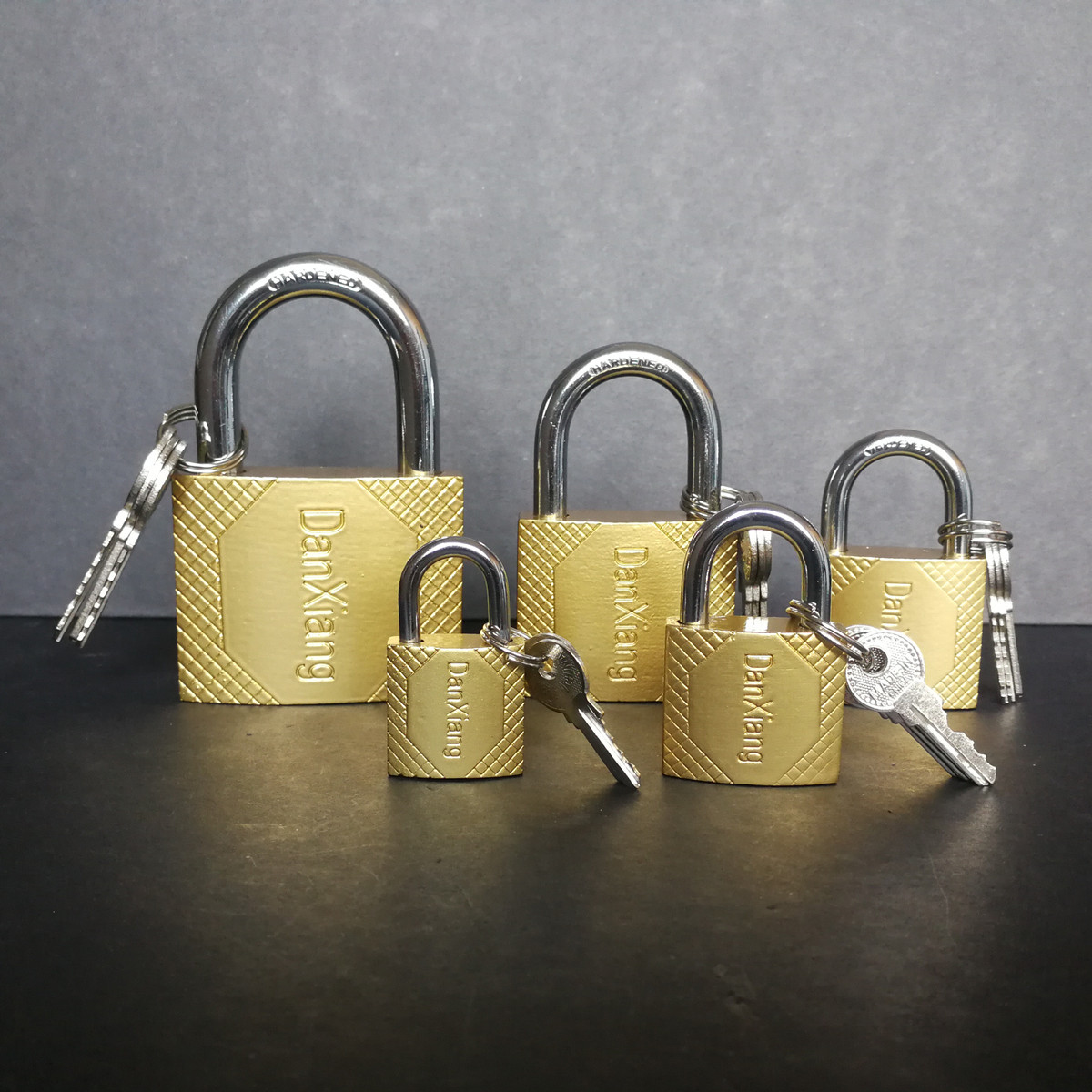 Pujiang one-character padlock anti-theft open lock single open padlock straight open padlock imitation copper lock marble lock student Lock