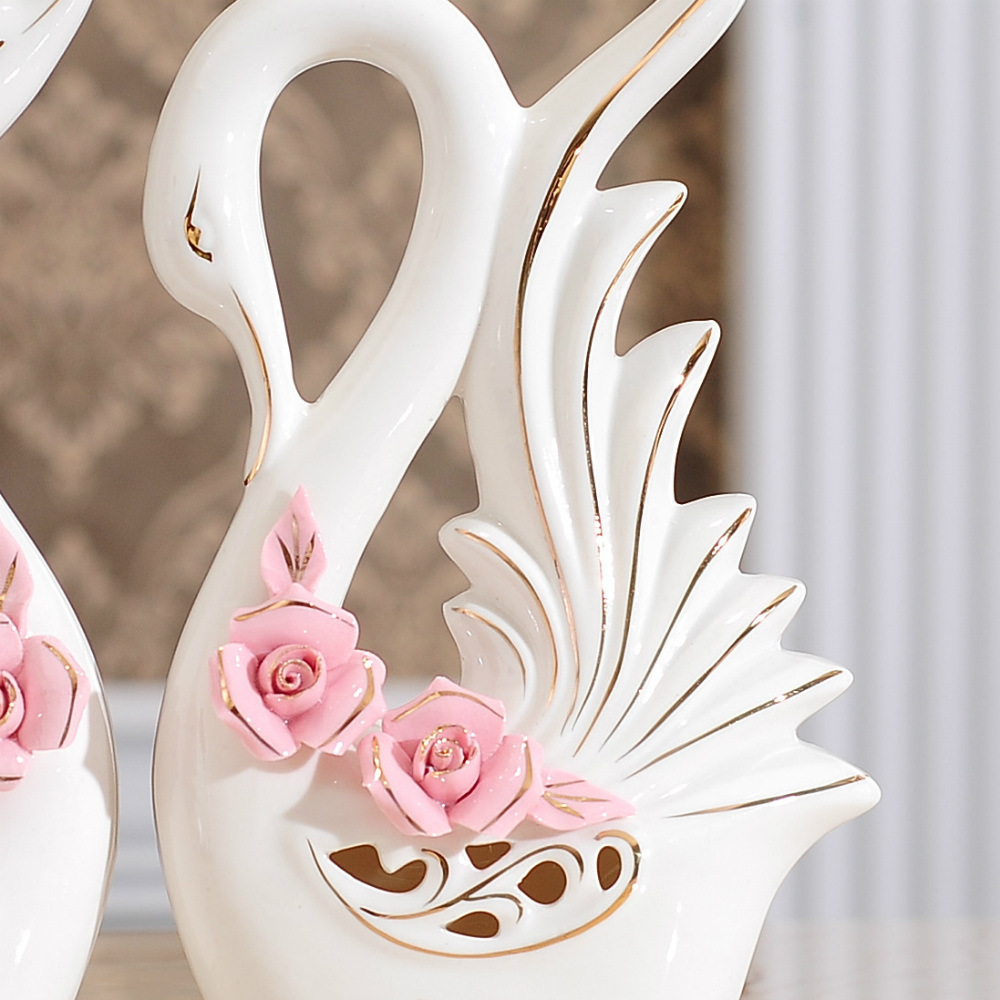 Swan ornaments factory direct creative ceramic living room TV cabinet decorations for wedding gifts crafts