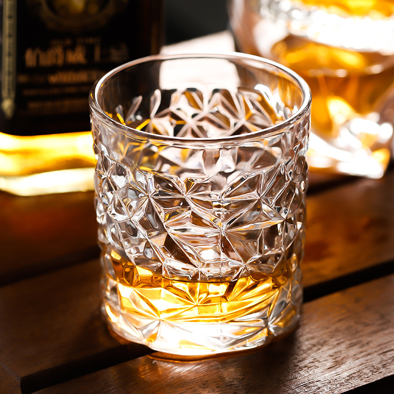 Whisky Cup Thick Bottom European Style Glass Wine Glass Vertical Pattern Diamond Wine Glass Spirits Creative Whisky Wine Cup Set