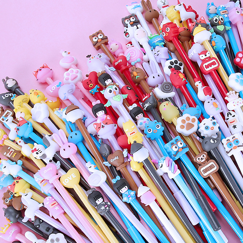 Cute cartoon pen Net red male and female student pen 0.5 black carbon water pen creative gel pen manufacturers wholesale