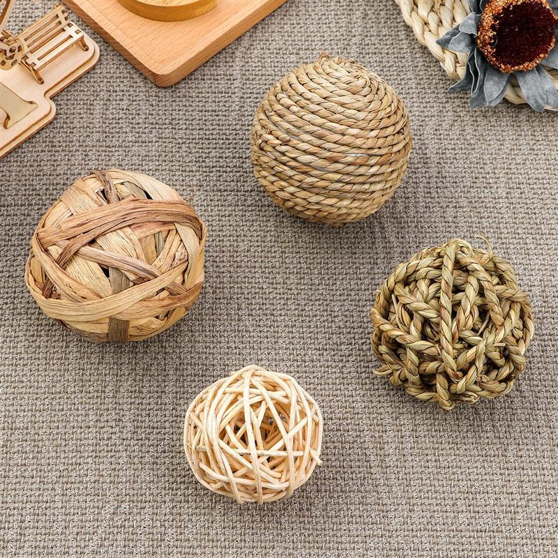Rabbit Grass Ball Grinding Ball Dutch Pig Parrot Bite Toy Grass Rattan Water Grass Ball Willow Hamster Grass Ball