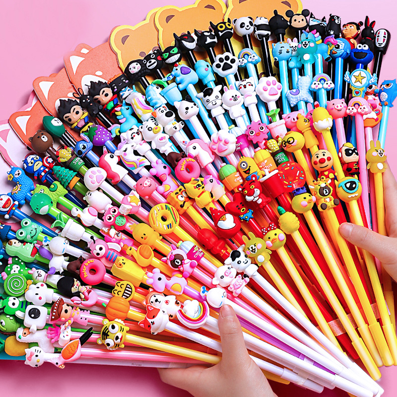 Cute cartoon pen Net red male and female student pen 0.5 black carbon water pen creative gel pen manufacturers wholesale