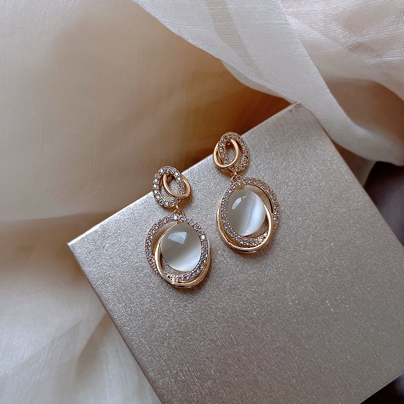 Silver Needle South Korea Distinctive Three-dimensional Oval Artificial Cat's Eye Earrings Internet Celebrity Elegant All-match Jewelry Circle Earrings