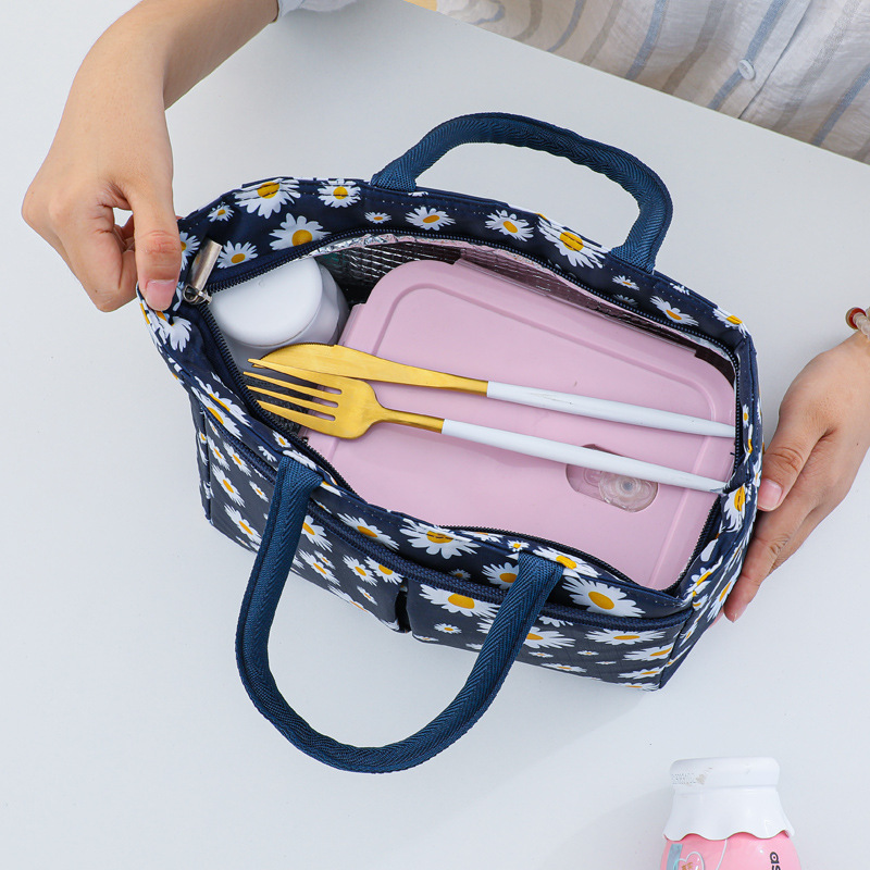 Japanese-style Daisy office worker portable lunch bag student lunch box bag lunch insulation bag with meal insulation cold bag
