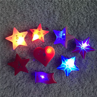 Five-pointed star flash brooch luminous badge toy wholesale stall night market Party children's gift prizes