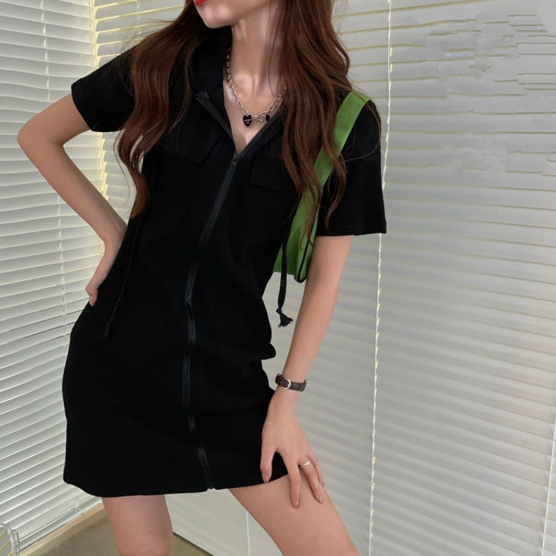 Summer 2024 New hooded small slimming temperament short sleeve zipper dress women's clothing