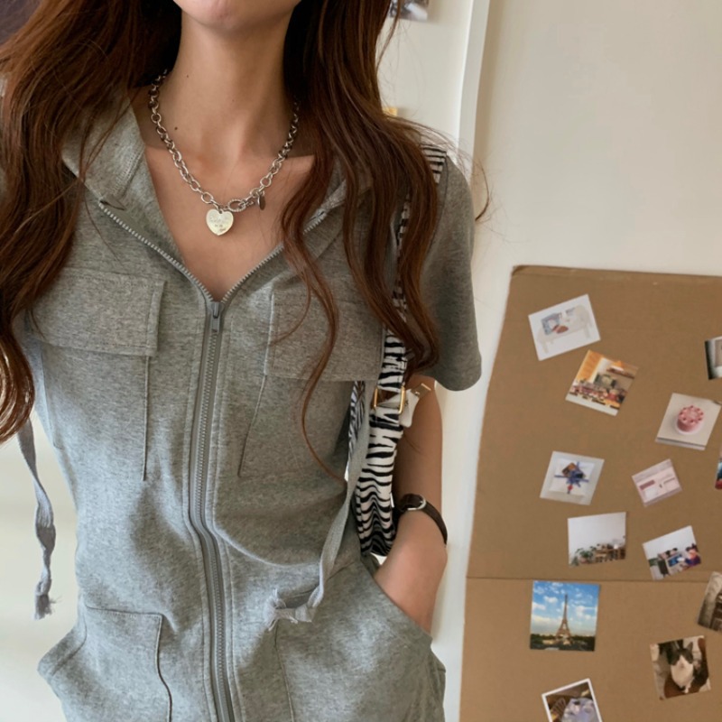 Summer 2024 New hooded small slimming temperament short sleeve zipper dress women's clothing