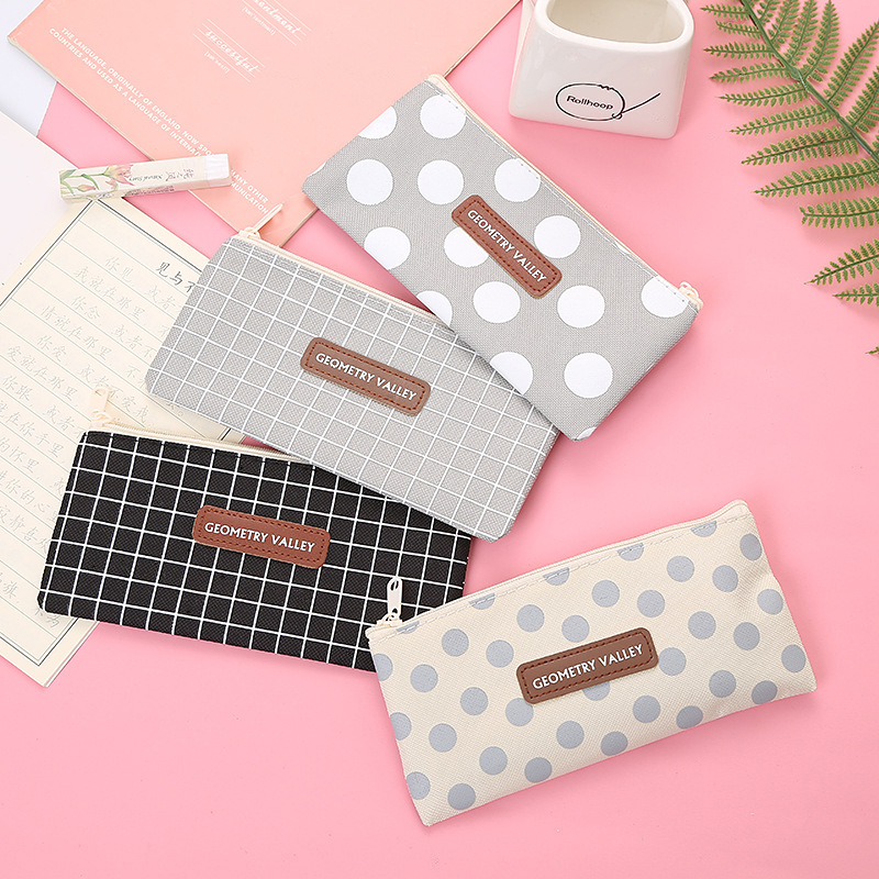 Square Oxford cloth pencil case, cute student pencil bag, cartoon study supplies storage bag, prize gift wholesale