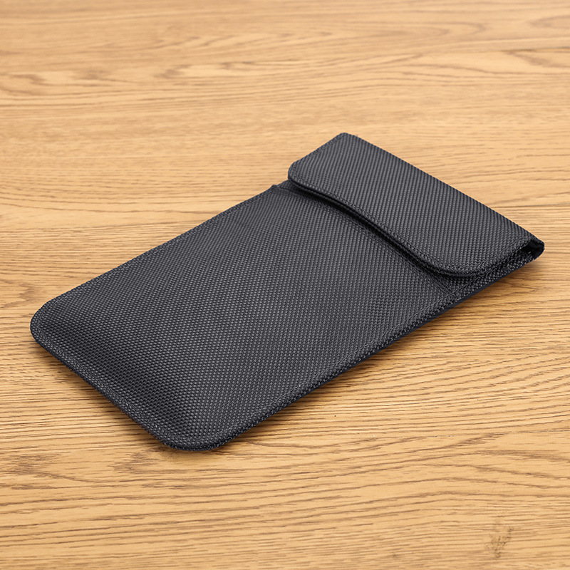 Magnet wear-resistant mobile phone signal shielding bag pregnant women anti-radiation bag anti-wading instrument positioning anti-interference 6.5-inch