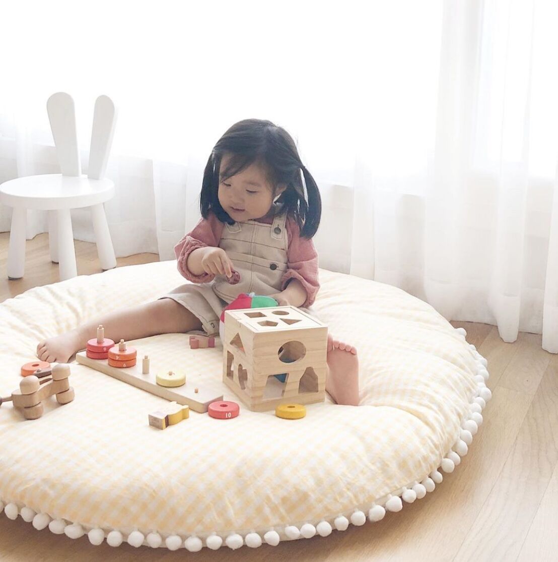 INS Children's Round Fur Ball Climbing Mat Simple Floor Mat Bedroom Mat Children's Room Decorative Mat