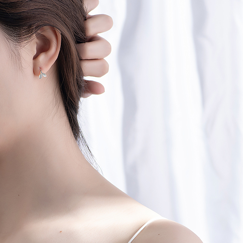 Leaf Earrings Female Original Niche Design Fresh Leaves Sprouting Ear Hanging Mori Simple Korean Style Student Earrings