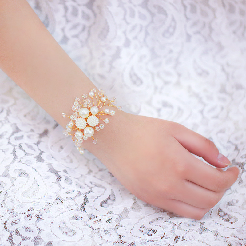 Ins Handmade Simple Bride Bridesmaid Wrist Flower White Pearl Hand Flower Wedding Gift Sister Group Event Celebration