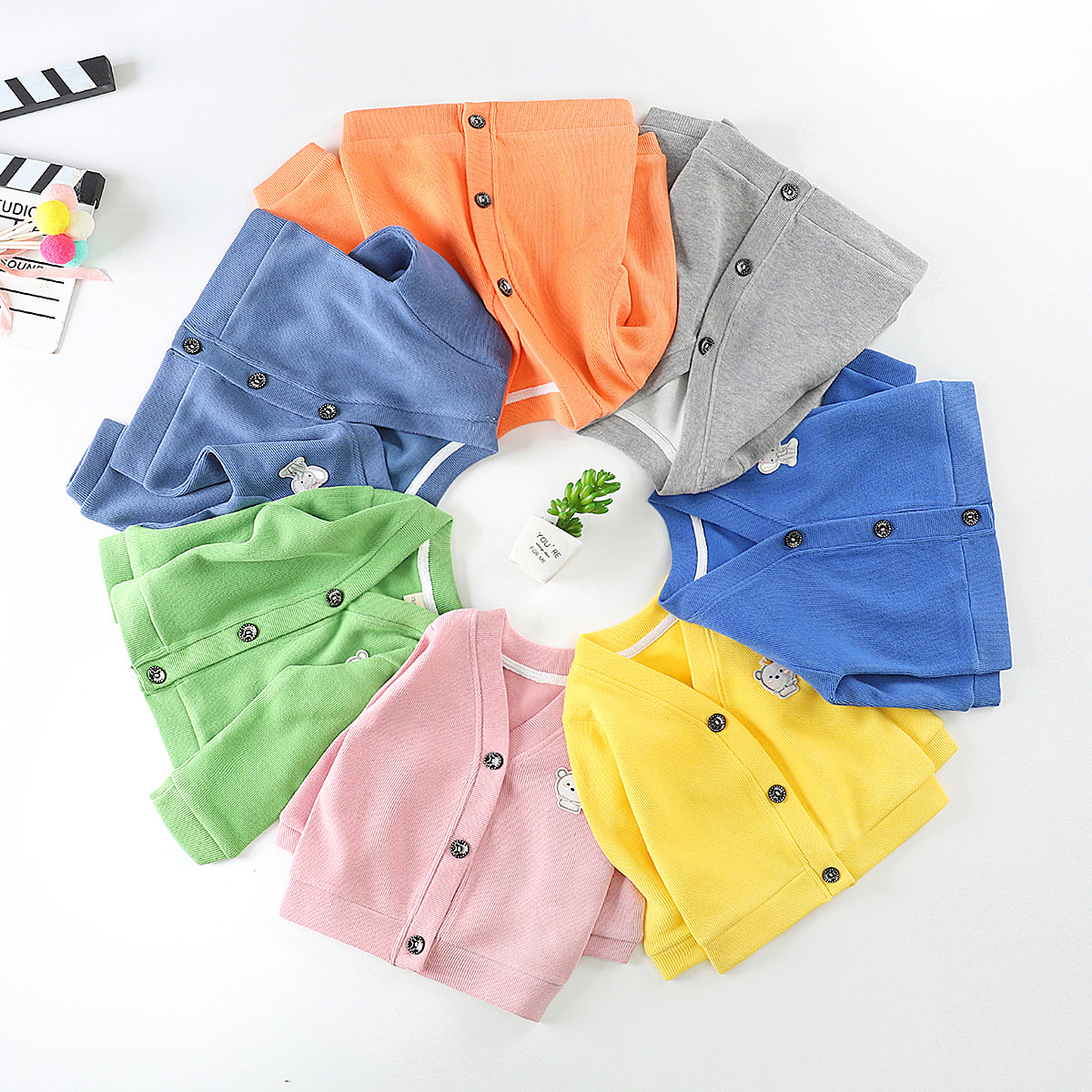 Fleece-lined 2022 Spring and Autumn Baby Knitwear V-neck Cardigan Jacket Boys' Girls' Baby Children's Long-sleeved Children's Top