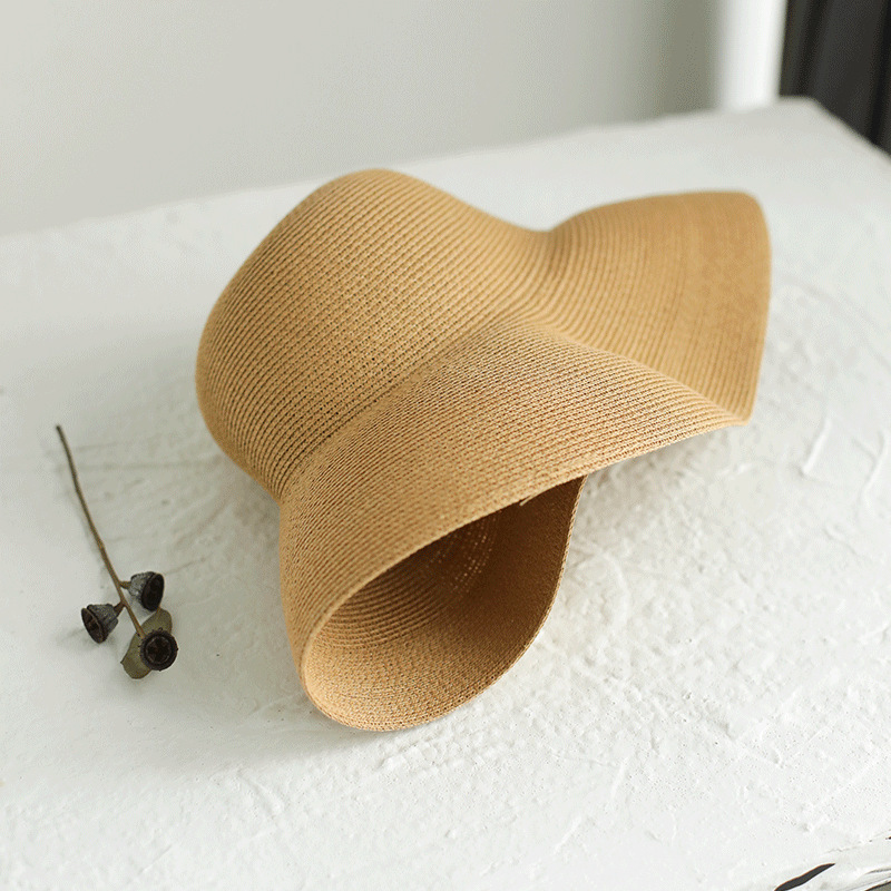 Straw hat women's summer big brim travel sunscreen Hepburn wind sun hat holiday beach hat foldable hat women