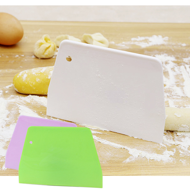 Baking Tools Plastic Dough Scraper Cake Scraper Cream Scraper Noodles Cutting Knife Cold Skin Rice rolls Scraper