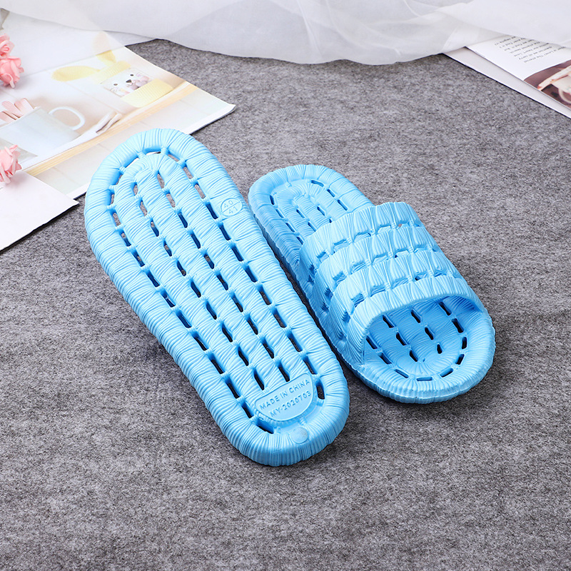 Summer new couple home slippers bath non-slip mute bathroom hollow leaking slippers eva