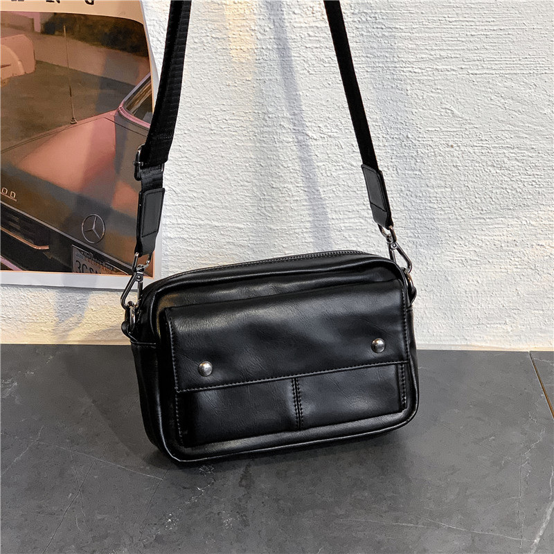 2024 New Fashion Brand Fashion Leather Sports Crossbody Bag Shoulder Bag Men's Japanese and Korean Style Casual Trendy Youth Small Crossbody Bag