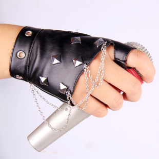 Xinji wholesale manufacturers order personalized unisex hip-hop stage clothing accessories Star Fashion rivet gloves