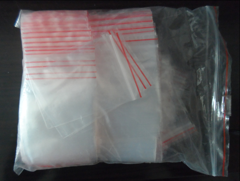 Yiwu Manufacturer Wholesale Plastic Self-Sealing Bags PE Skeleton Bags Transparent Self-Sealing Bags Seal Bags Zipper Bags