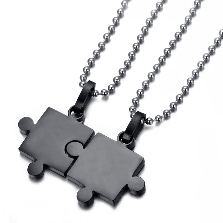 Korean fashion glossy puzzle couple pendant couple jewelry titanium steel necklace factory price wholesale EX217
