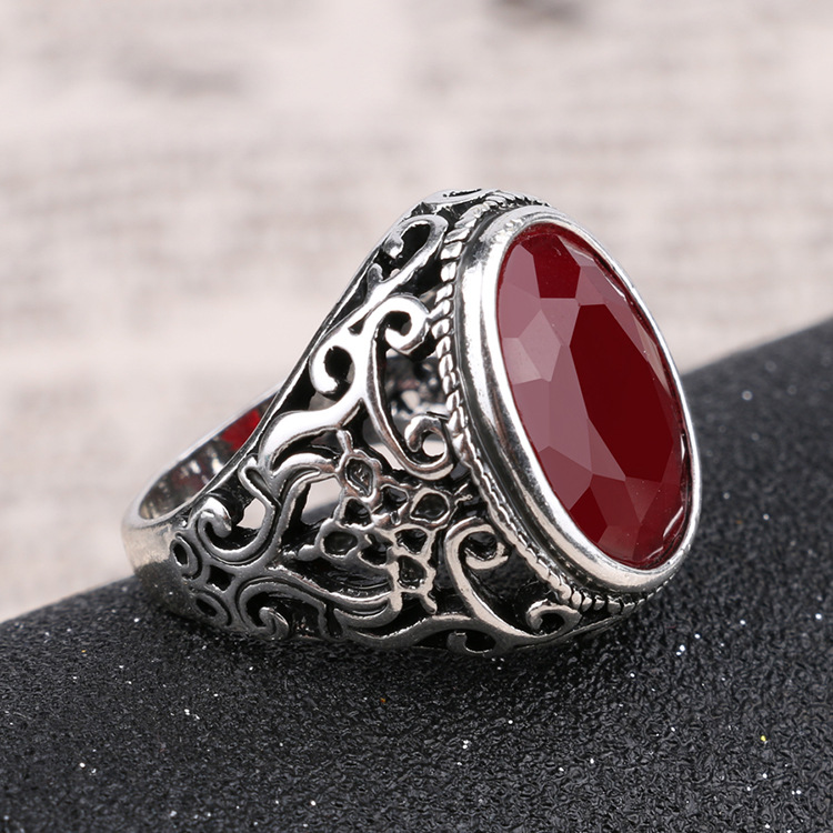 2018 New ancient European American style men's ring fashion personality men's ring Oval foreign trade factory supply