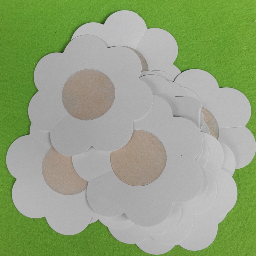 Factory custom chest patch breast patch nipple patch disposable plum blossom breast patch non-woven fabric disposable chest patch