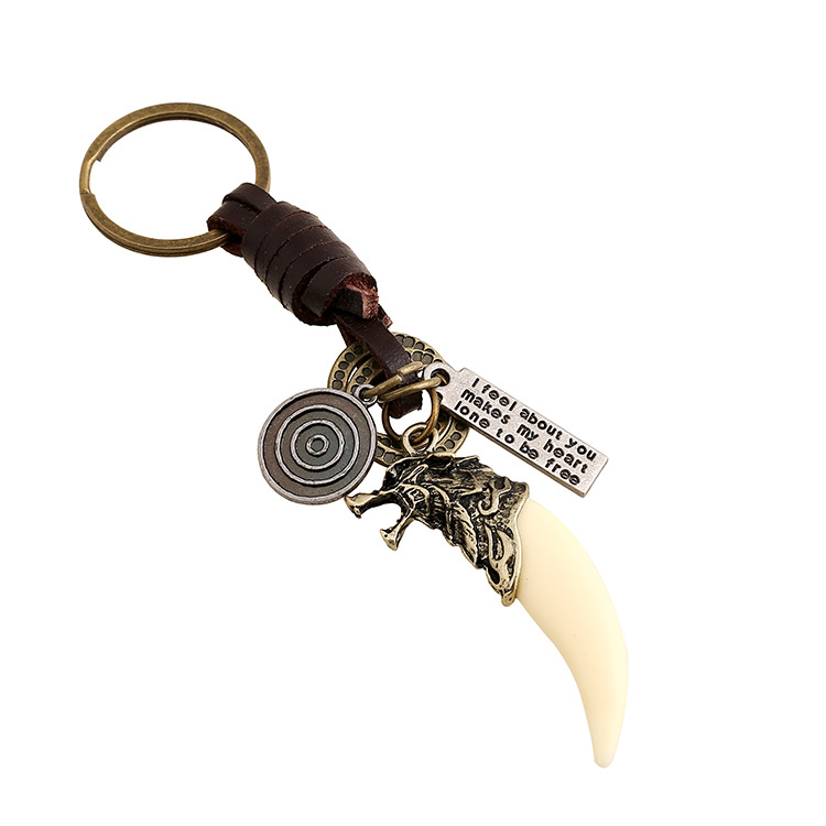 Punk jewelry factory direct vintage Woven resin wolf tooth genuine leather keychain punk cowhide key ring