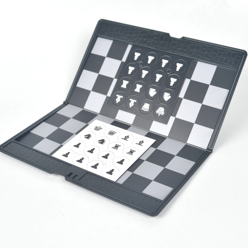 UB AIA magnetic chess foldable leather clip type chess mini portable magnet chess