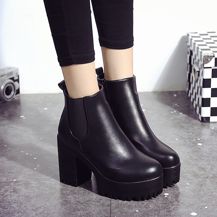 European Station 2021 New Women's Boots Round Head Waterproof Platform High Heel Thick Heel Martin Short Boots European and American Women's Shoes Foreign Trade
