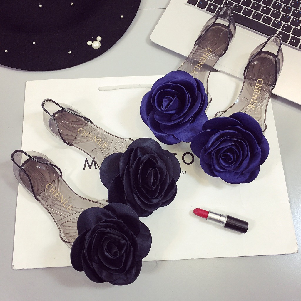 Transparent Fish-mouth Jelly Shoes Women's Large Cloth Rose Flower Flat Flat Heel Crystal Shoes Fashionable Lightweight Sandals
