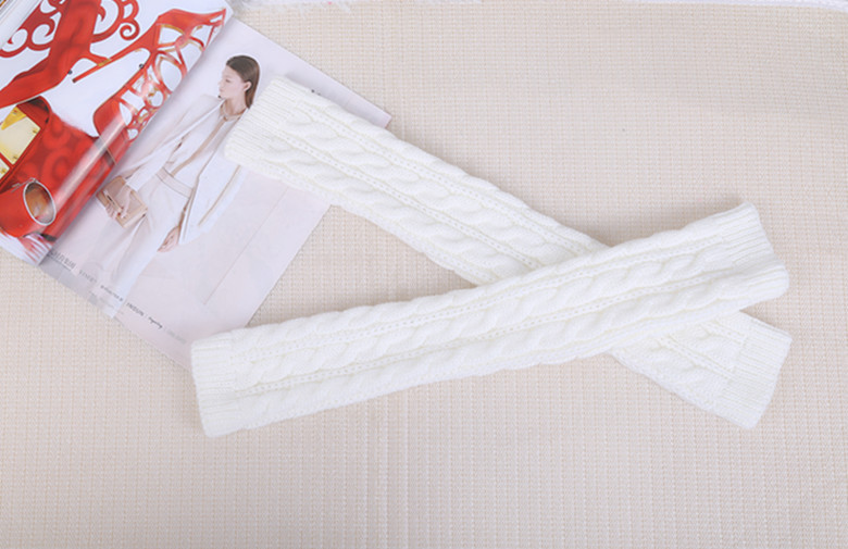 Yifan Autumn and Winter Outdoor Travel Warm Cold-proof Solid Color Twist Long Half-finger Elastic Sleeve Knitted Arm Cover for Women_voghion.com