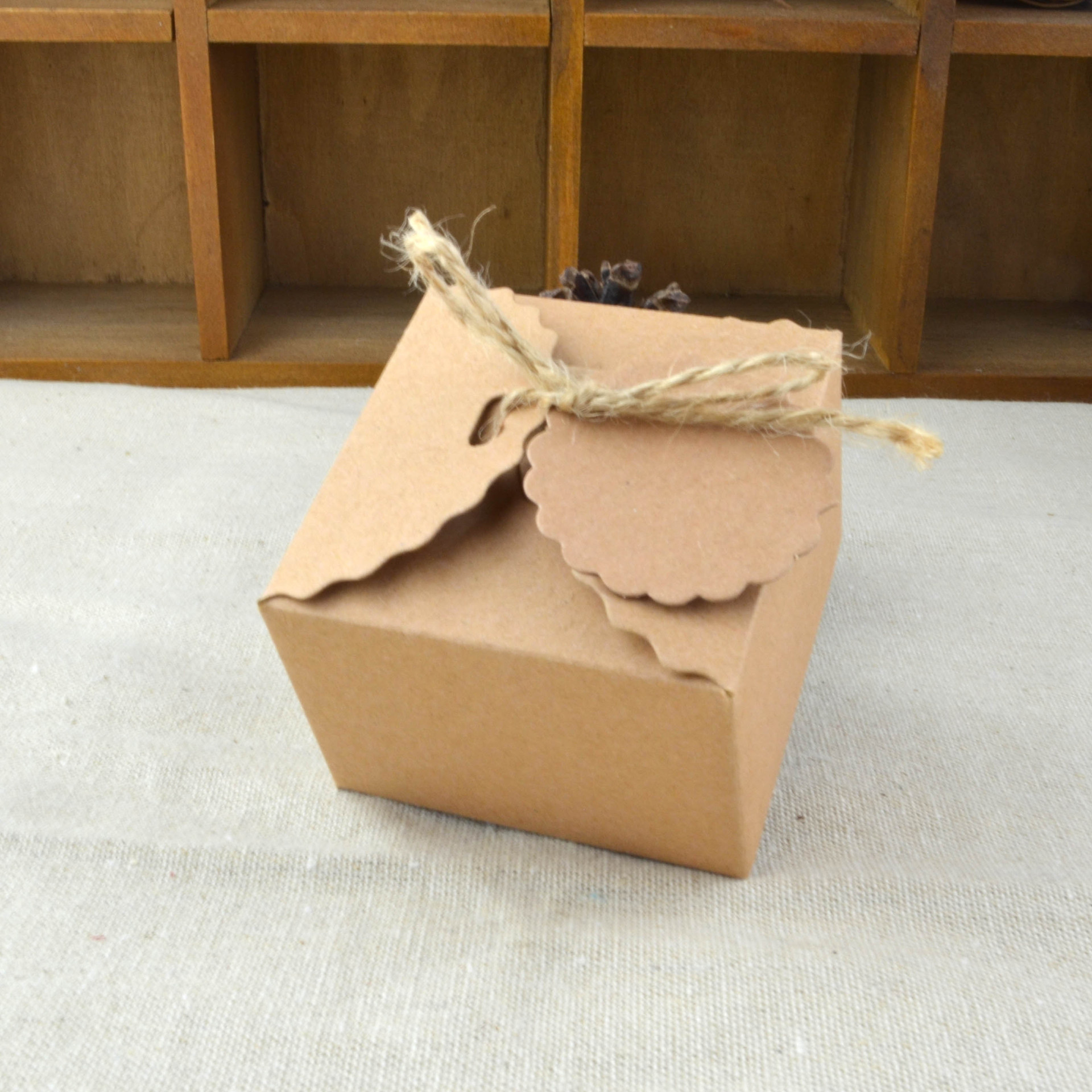 Wavy Kraft Paper European Style Vintage DIY Candy Box European Style Candy Box Square Kraft Paper Candy Box