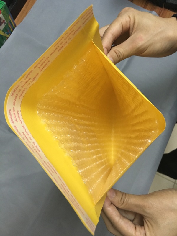 現物黄色クラフト紙気泡袋服装包装袋気泡膜厚い宅配便泡袋気泡封筒袋|undefined