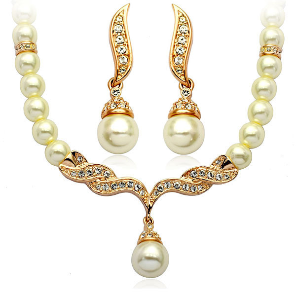 New Korean fashion Elegant Angel wings pearl necklace necklace bride set accessories manufacturers wholesale