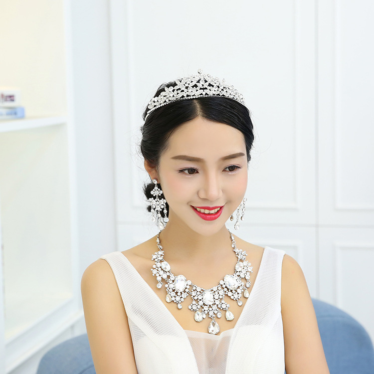 新商品の花嫁のアクセサリーは欧米の大きいネックレスのイヤリングのセットのウェディングドレスのアクセサリーです。|undefined