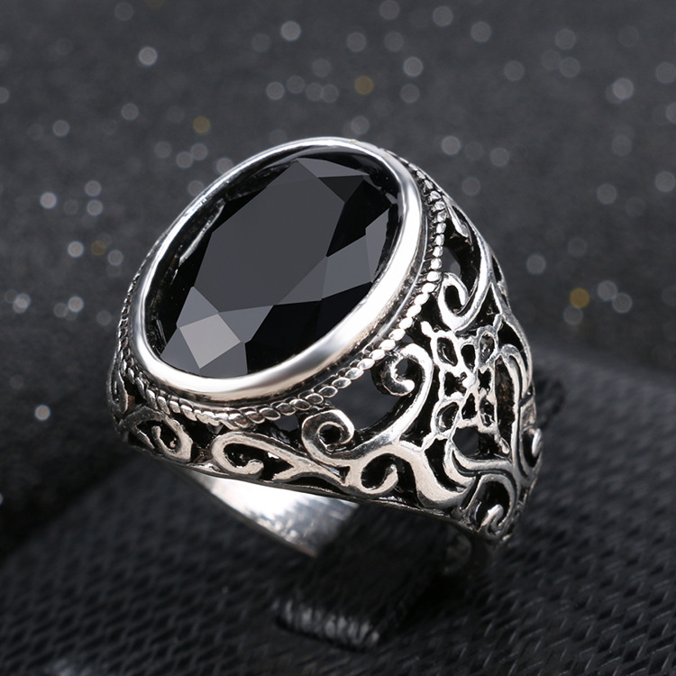 2018 New ancient European American style men's ring fashion personality men's ring Oval foreign trade factory supply