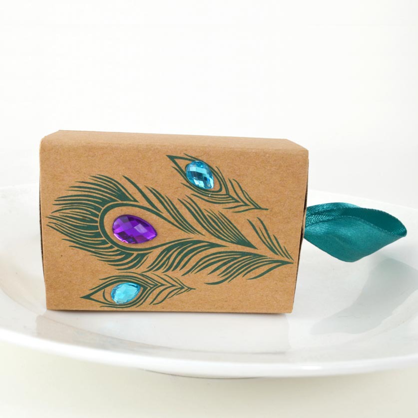 Peacock Candy Box Drawer Paper Box Candy Dessert Tea Bag Box Kraft Paper Candy Box Diamond Peacock Gift Box Packaging