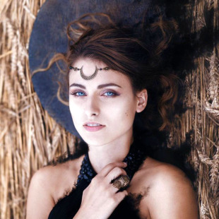 European and American Amazon wish Hot Hollow Moon Pattern Accessories Headchain Retro Natural Stone Crystal Bead Hair Accessories