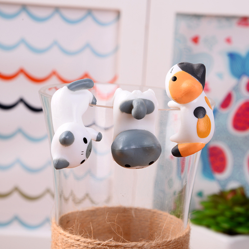 Cup edge hand-held doll prone cat can do Cup hanging ornaments cute cat 6 micro landscape decoration toys
